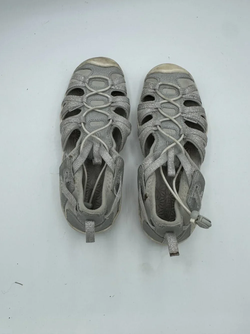 KEEN Kids' Moxie Sandals Silver Glitter Size 2